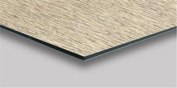 Nahaufnahme Kante einer Holzdekorplatte