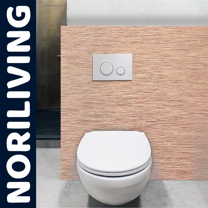 Eine moderne Wandtoilette mit Holzverkleidung und integriertem Spülsystem, designorientiert und platzsparend.